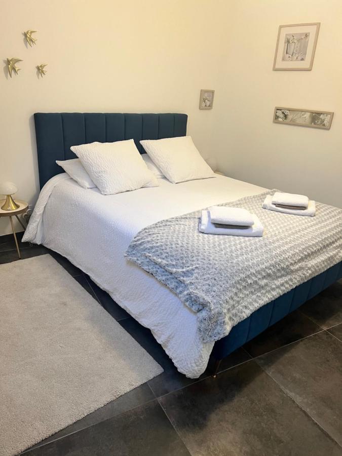 Les Suites Du Colonel Vannes Eksteriør billede