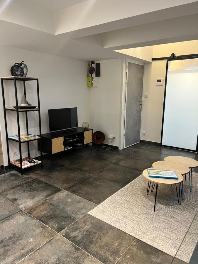 Les Suites Du Colonel Vannes Eksteriør billede